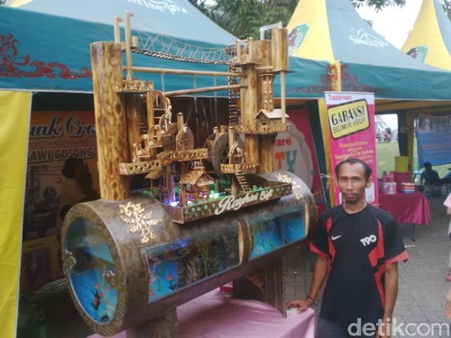 Sulap Pipa Plastik Bekas Jadi Barang Berguna, Pria Ini Raup Rp 30 Juta/Bulan